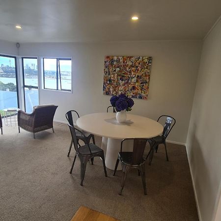 2 Bedroom Home, City And Sea Views Auckland Exteriér fotografie