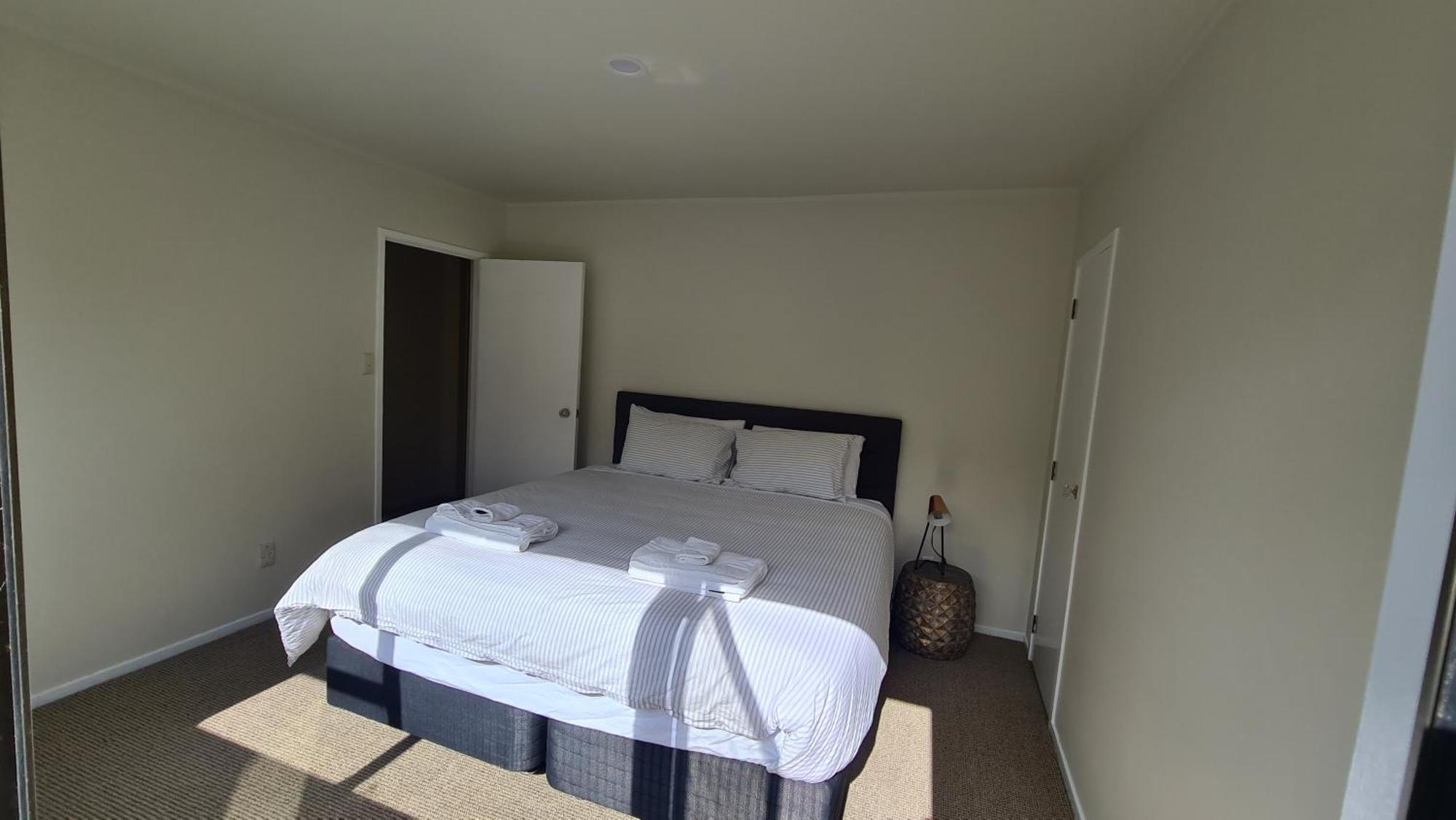 2 Bedroom Home, City And Sea Views Auckland Exteriér fotografie